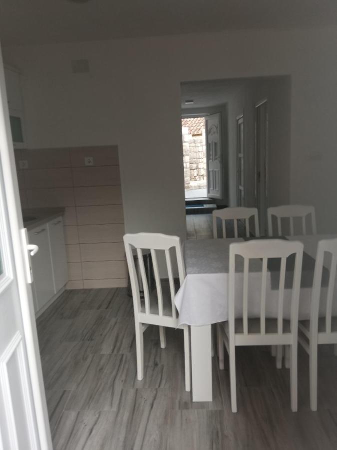 Apartment Rosic Пераст Экстерьер фото