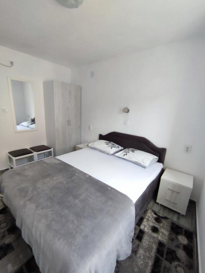 Apartment Rosic Пераст Экстерьер фото