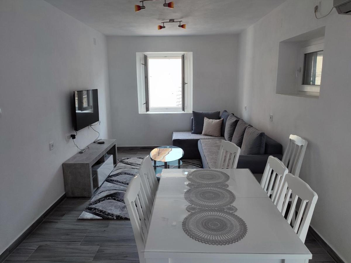Apartment Rosic Пераст Экстерьер фото